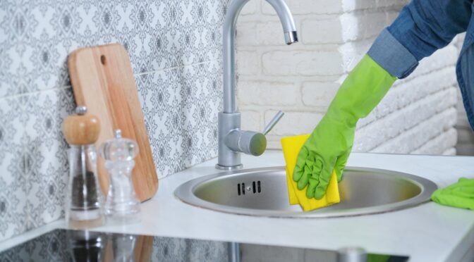 10 Tips to Clean Your Kitchen